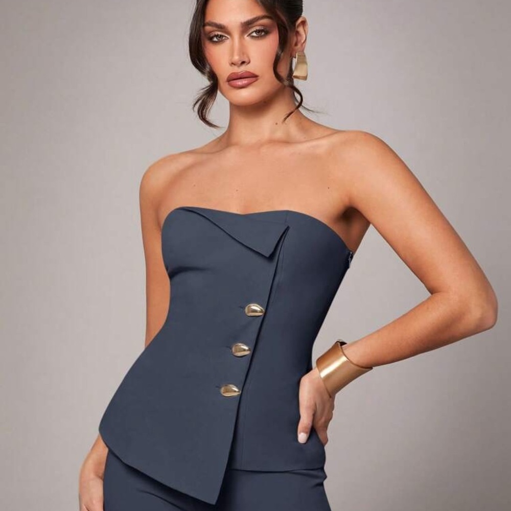 Elegant Strapless Top with Gold Accents